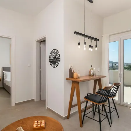 Daire Renous Family House